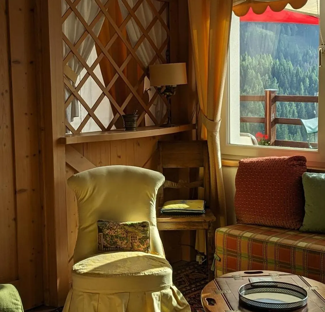 Hotel Ca' Del Bosco Сельва-ди-Кадоре 3*,  Италия